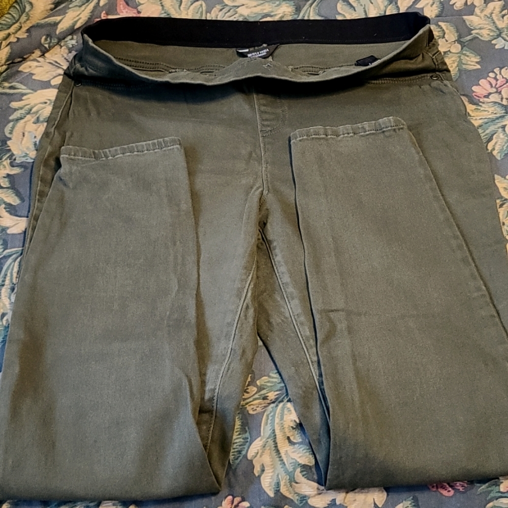 Simply Vera pull on stretchy pant